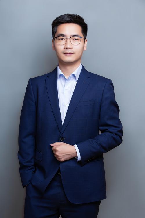 郑英 制片统筹总监